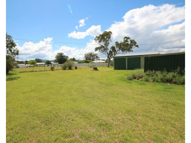 6-8 Barawell Street, Wallangarra QLD 4383