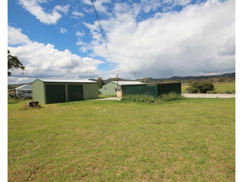 6-8 Barawell Street, Wallangarra QLD 4383