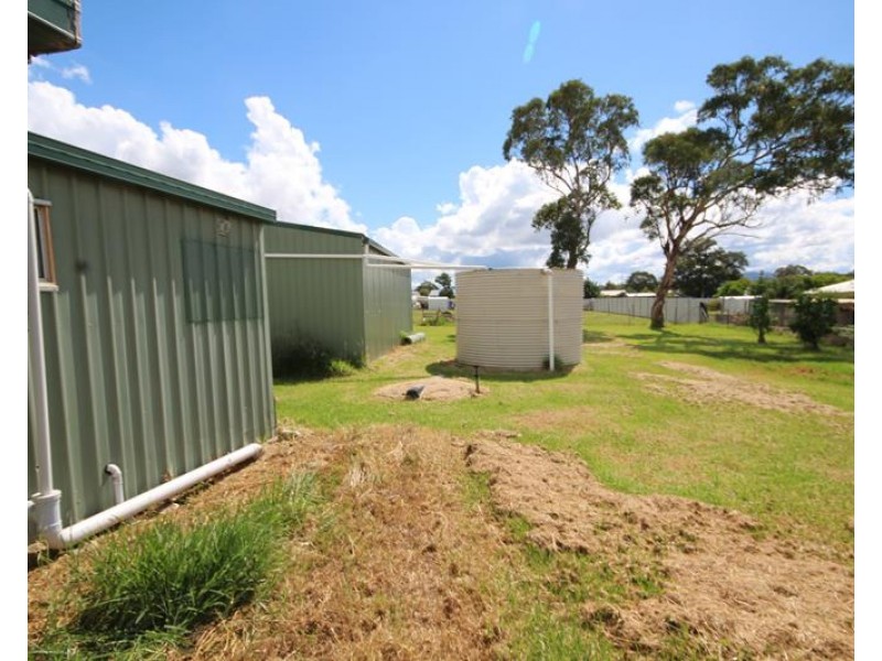 6-8 Barawell Street, Wallangarra QLD 4383