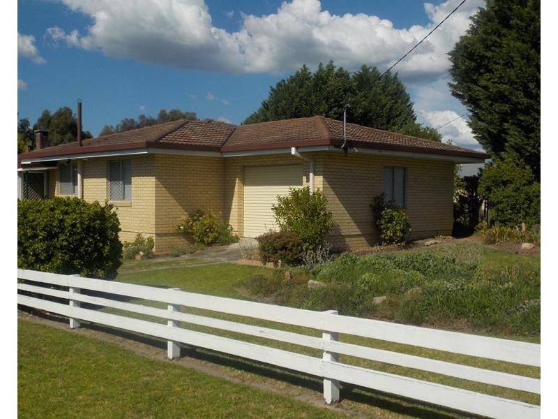 19a Johnson Street, Stanthorpe QLD 4380