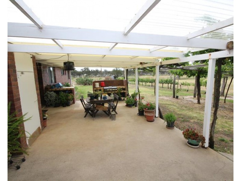 141 Aerodrome Road, Applethorpe QLD 4378