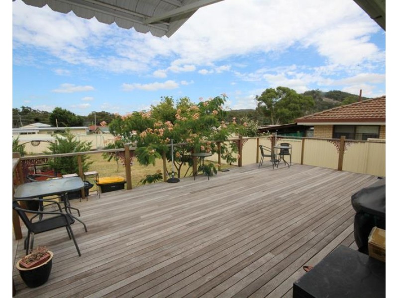 18 Gleeson Street, Stanthorpe QLD 4380