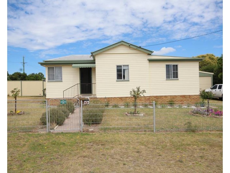 54 Symes Street, Stanthorpe QLD 4380