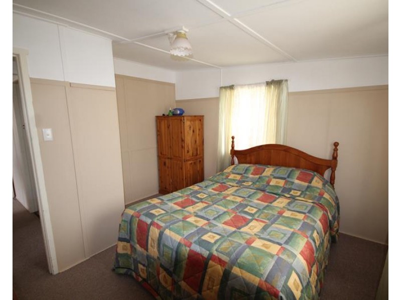 54 Symes Street, Stanthorpe QLD 4380