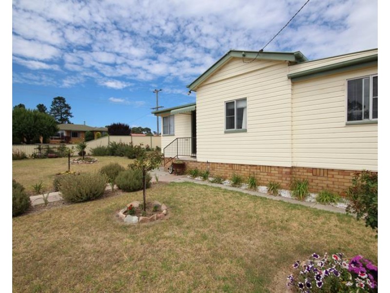 54 Symes Street, Stanthorpe QLD 4380