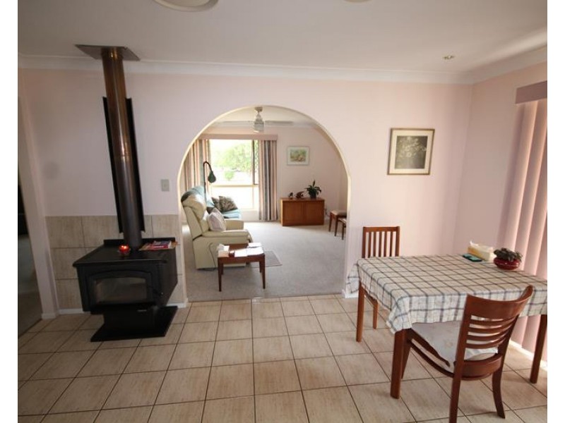 24 Pine Crescent, Dalveen QLD 4374