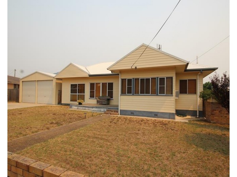 5 Rich Street, Stanthorpe QLD 4380