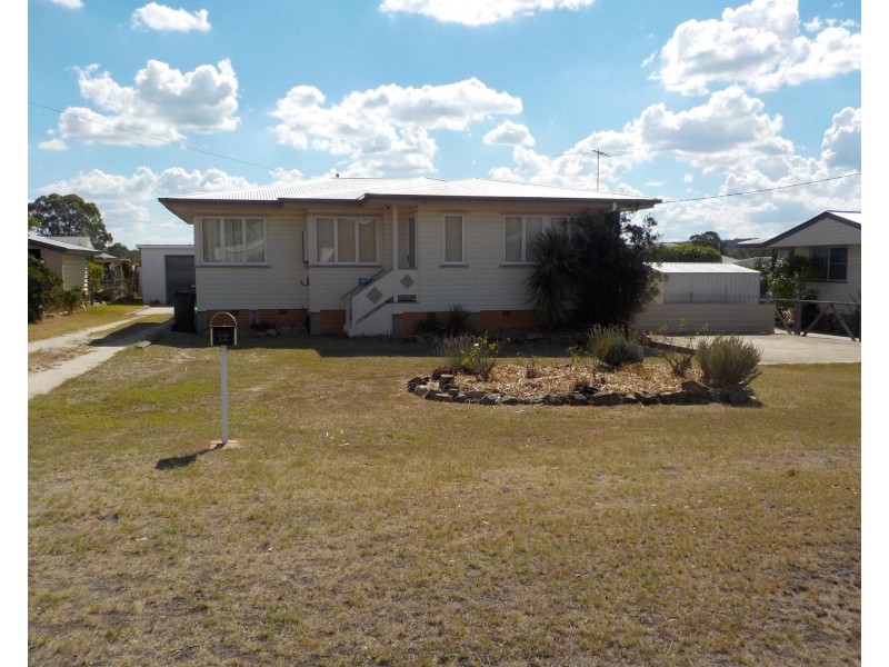 12 Thorpe Street, Stanthorpe QLD 4380