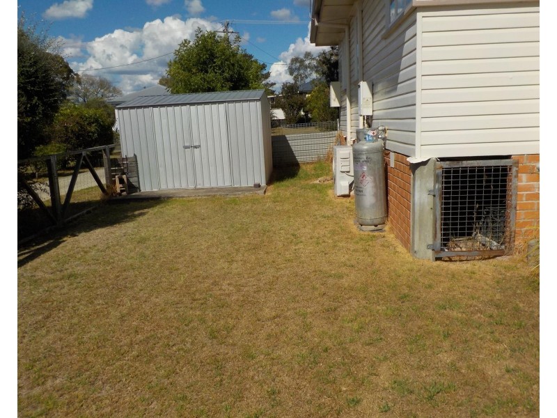 12 Thorpe Street, Stanthorpe QLD 4380