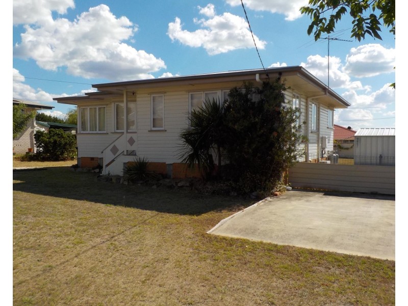 12 Thorpe Street, Stanthorpe QLD 4380