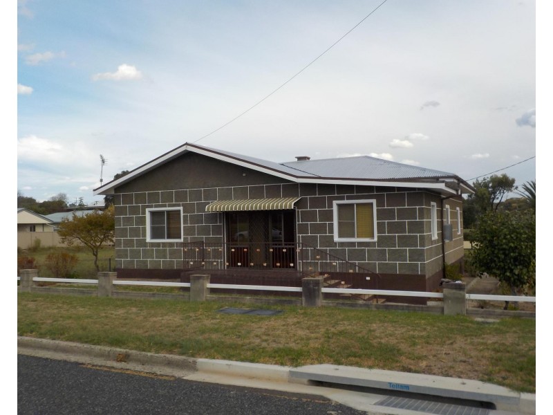 39 Connor Street, Stanthorpe QLD 4380