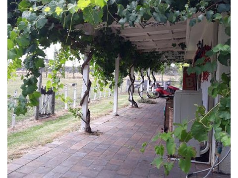 496 Texas Road, Broadwater QLD 4380