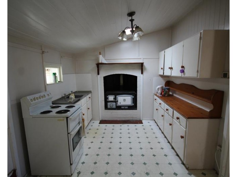 17 Johnson Street, Stanthorpe QLD 4380