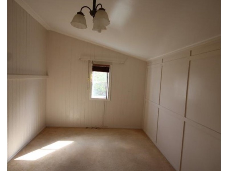 17 Johnson Street, Stanthorpe QLD 4380