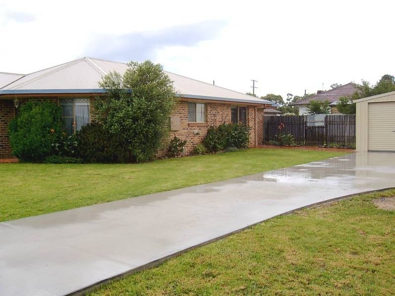 8 Vichie Crt, Stanthorpe QLD 4380