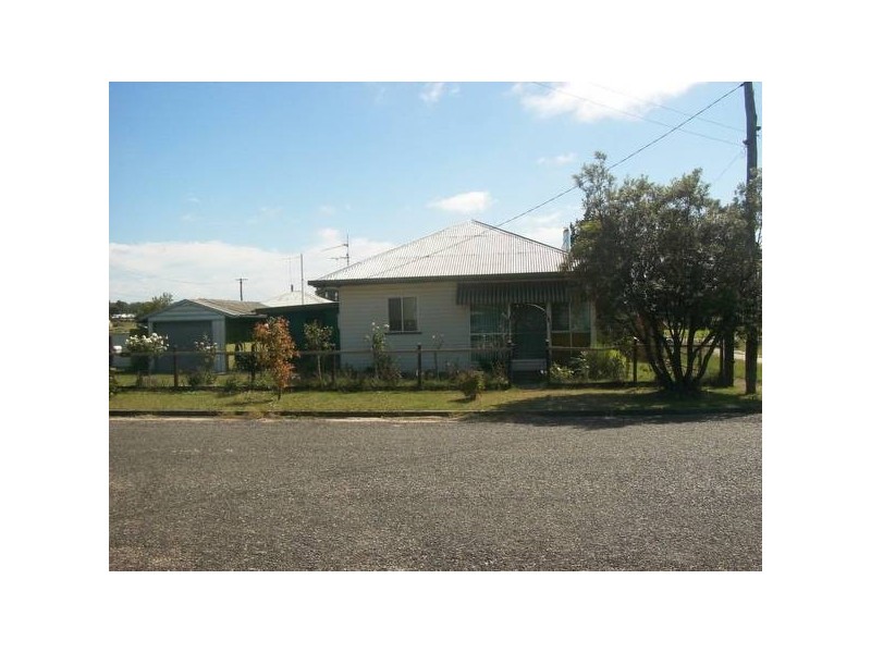 18 Ann Street, Applethorpe QLD 4378