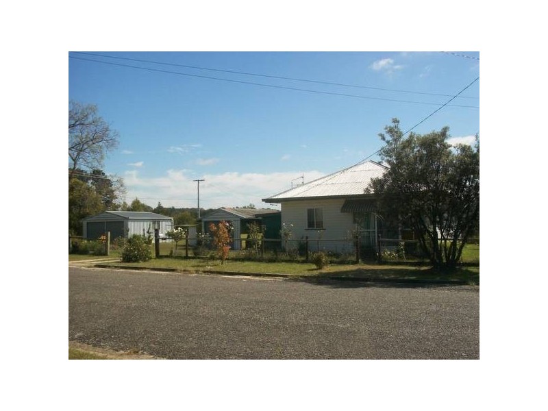 18 Ann Street, Applethorpe QLD 4378