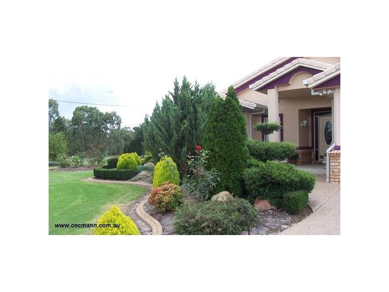 1 Gla-nor Drive, Stanthorpe QLD 4380