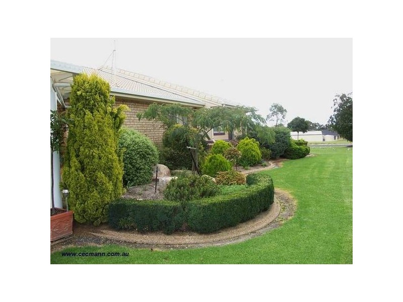 1 Gla-nor Drive, Stanthorpe QLD 4380