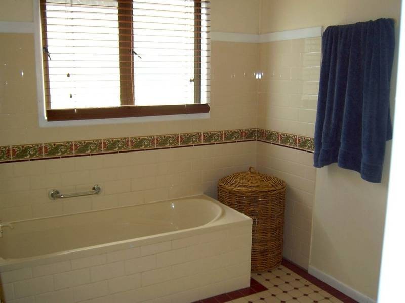 Ballandean QLD 4382