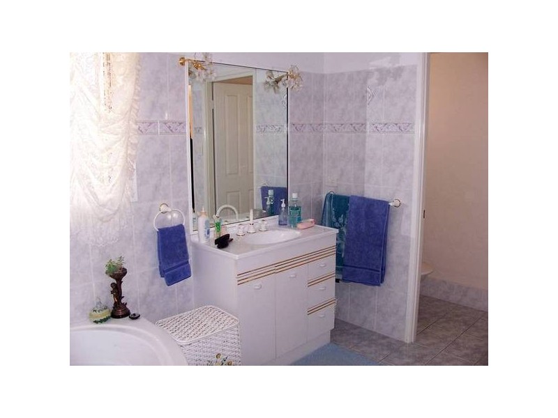 2 West Road, Stanthorpe QLD 4380