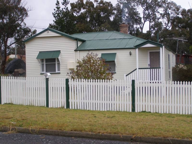 26 McGregor Tce, Stanthorpe QLD 4380