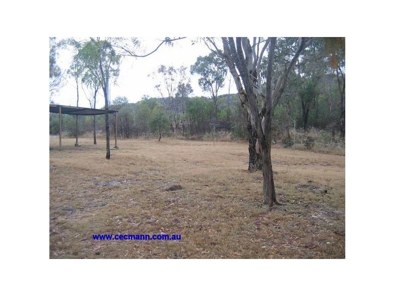 2533 Pyramids Road, Wyberba QLD 4382