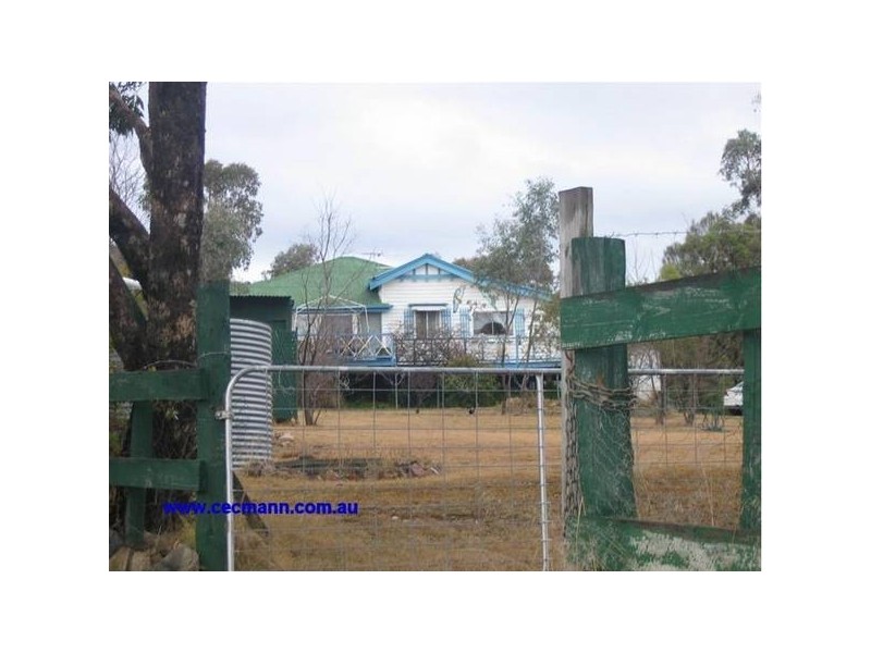 2533 Pyramids Road, Wyberba QLD 4382