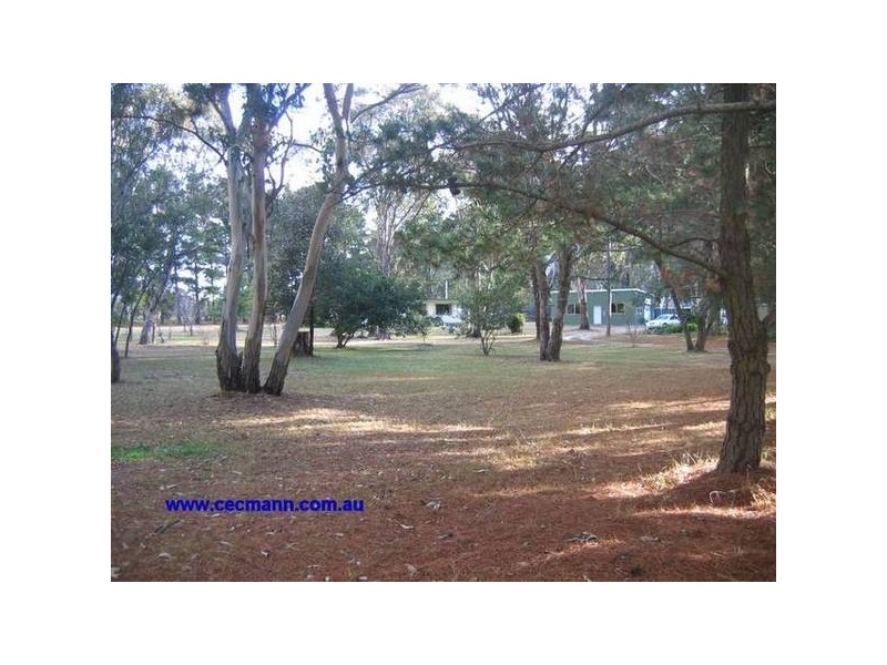 9 Halls Lane, The Summit QLD 4377