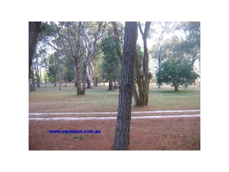 9 Halls Lane, The Summit QLD 4377