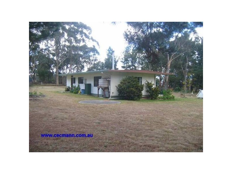 9 Halls Lane, The Summit QLD 4377