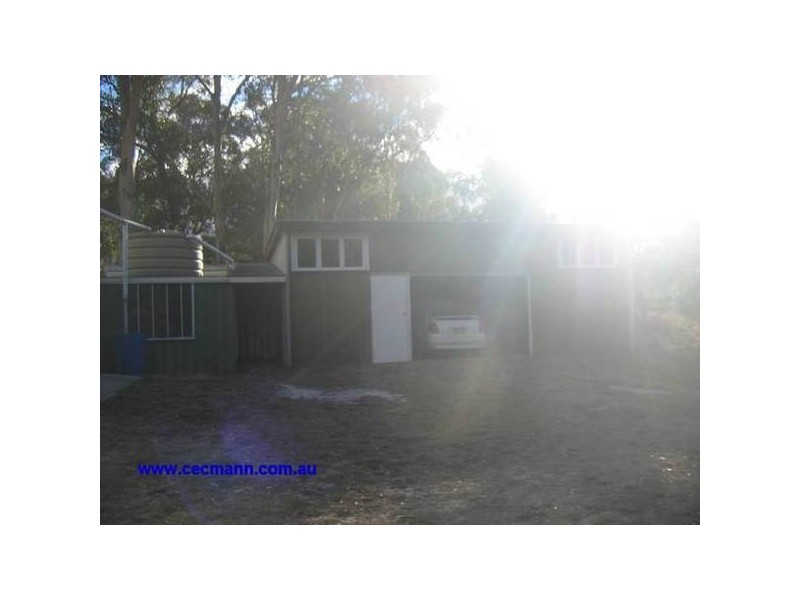 9 Halls Lane, The Summit QLD 4377