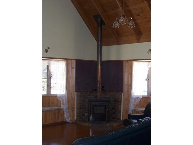 40 Roberts Road, Stanthorpe QLD 4380