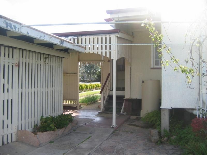 7 McGregor Tce, Stanthorpe QLD 4380