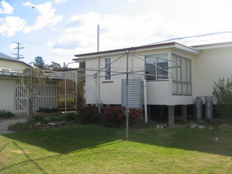 7 McGregor Tce, Stanthorpe QLD 4380