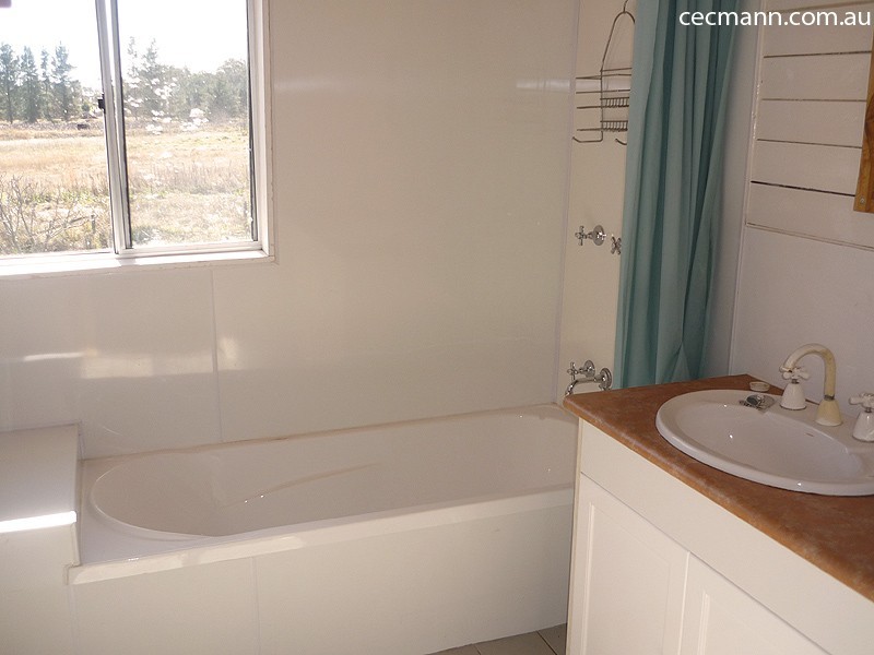 42 Brunckhorst Ave, Stanthorpe QLD 4380