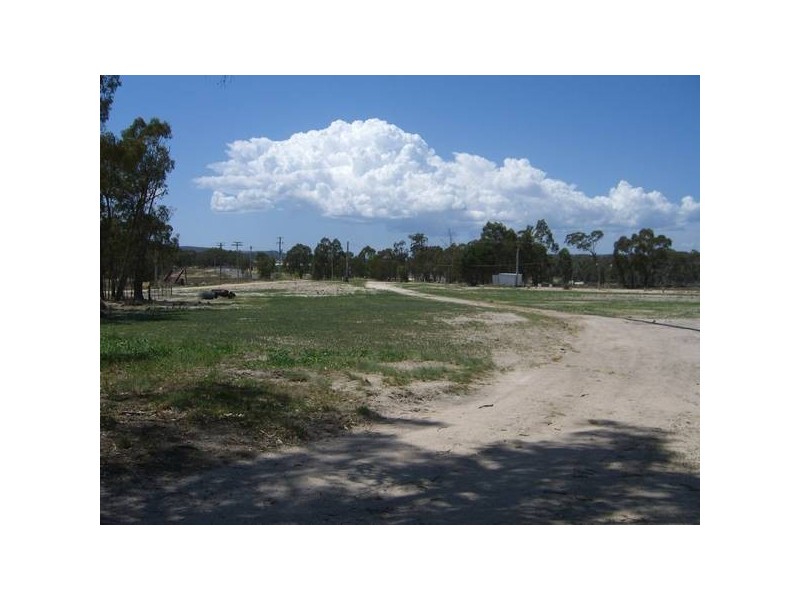 2 Manns Lane, Stanthorpe QLD 4380