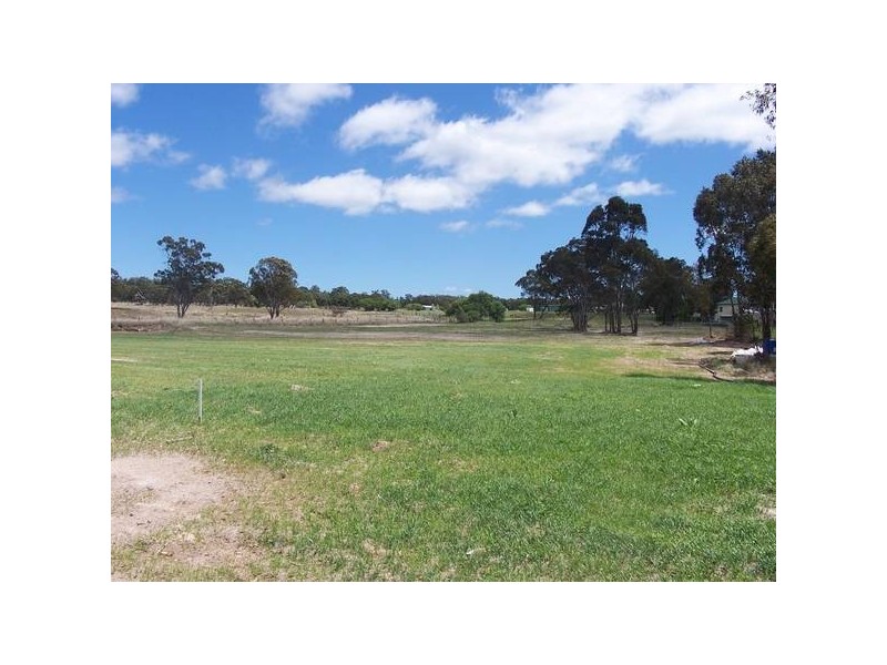 2 Manns Lane, Stanthorpe QLD 4380