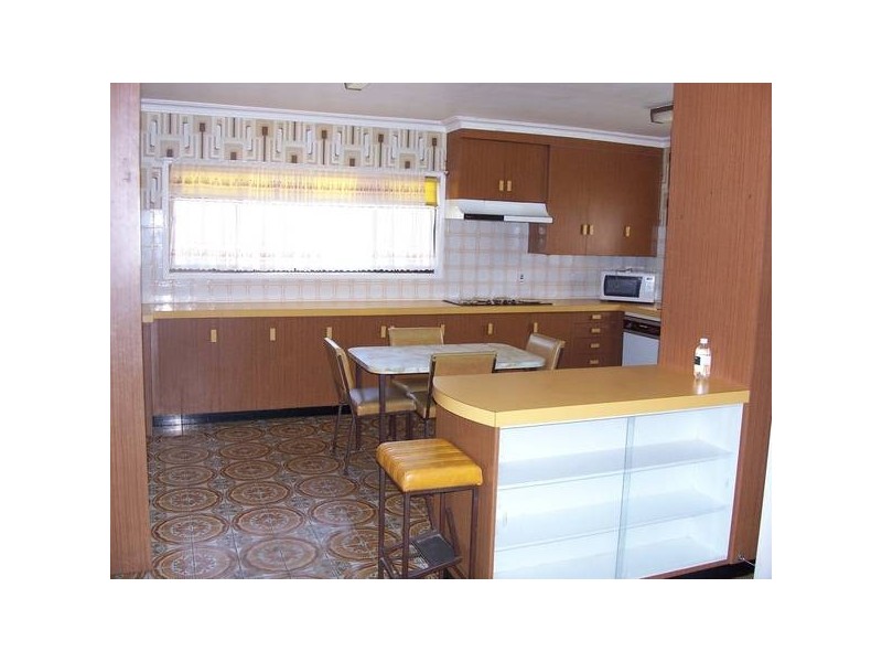 25 College Rd, Stanthorpe QLD 4380