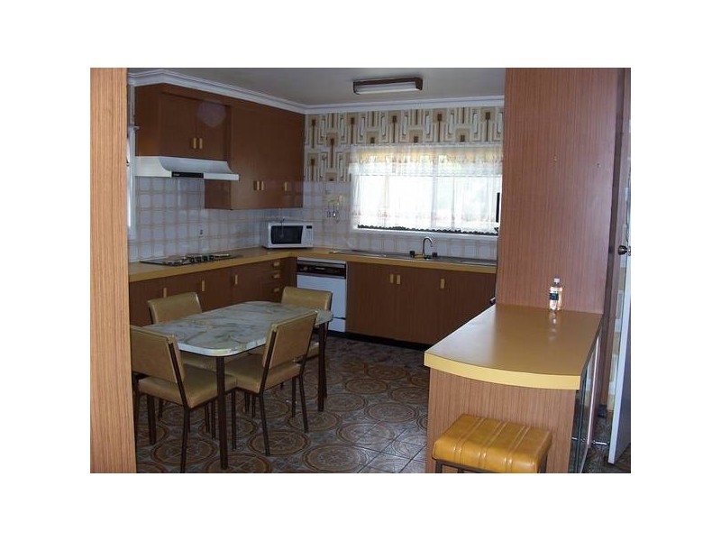 25 College Rd, Stanthorpe QLD 4380