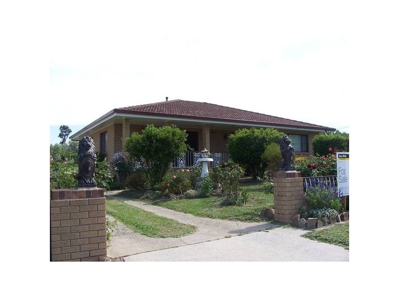 25 College Rd, Stanthorpe QLD 4380