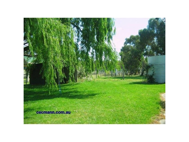 1347 Amiens Road, Stanthorpe QLD 4380