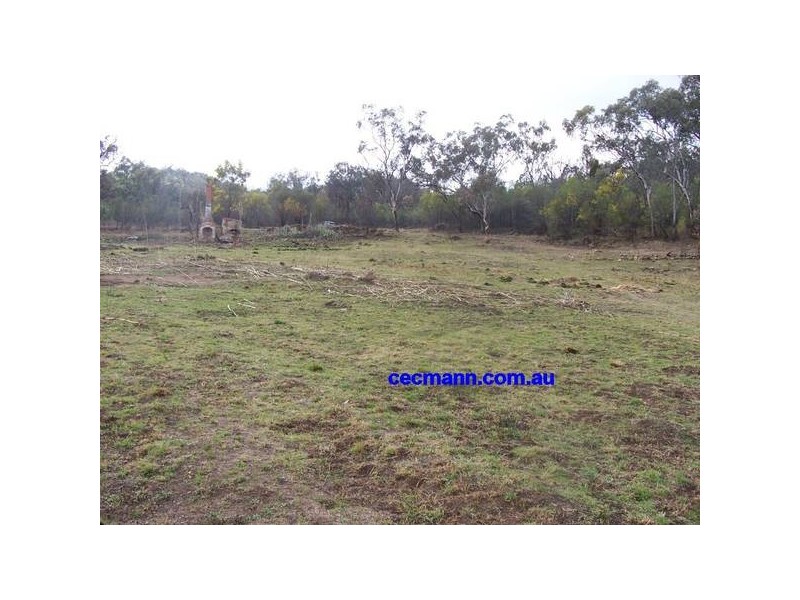 103 Easement off New England Highway, Ballandean QLD 4382