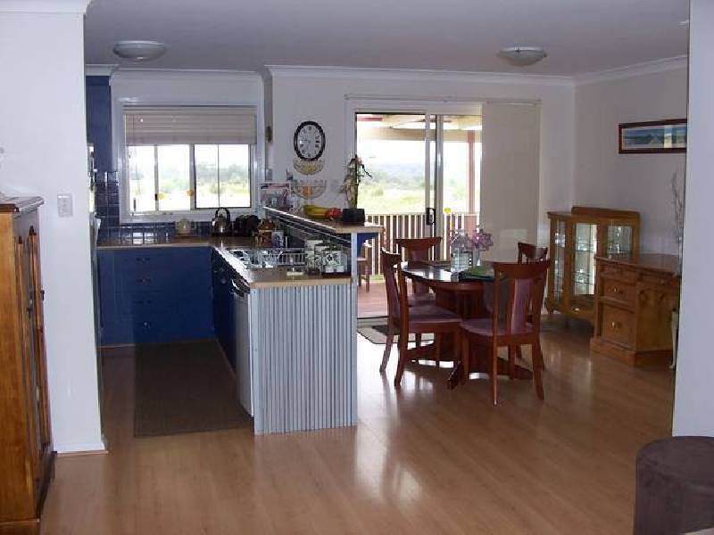 Torrisi Tce, Stanthorpe QLD 4380