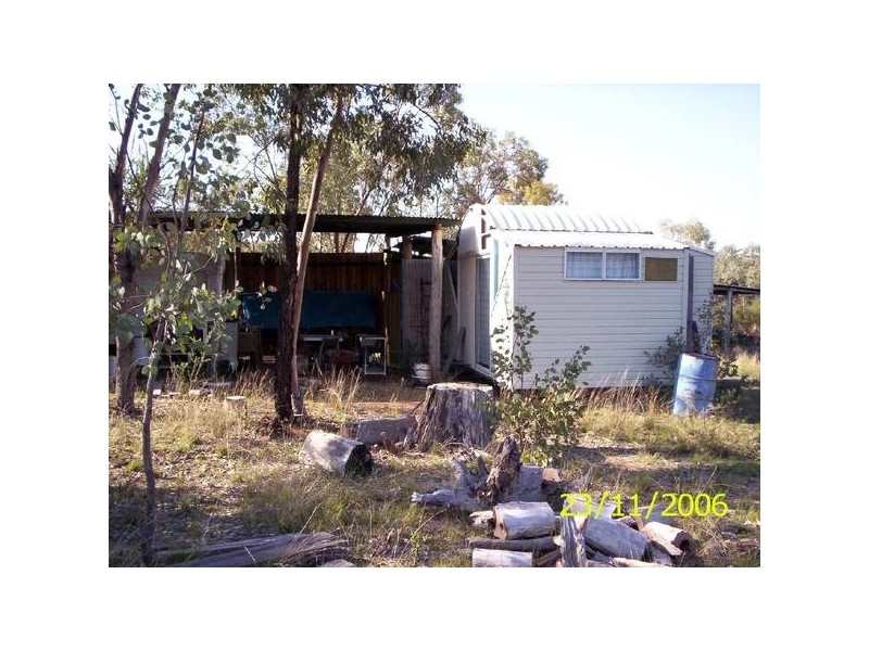 Rayners Road, Warroo QLD 4387