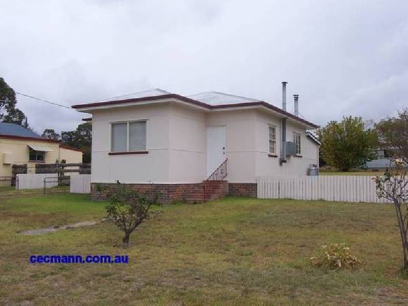 Symes Street, Stanthorpe QLD 4380