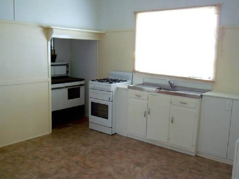 Symes Street, Stanthorpe QLD 4380