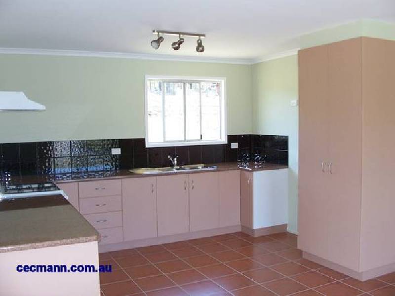 Pyramids Road, Stanthorpe QLD 4380