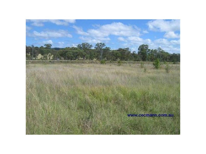 2 New England Highway, Severnlea QLD 4352