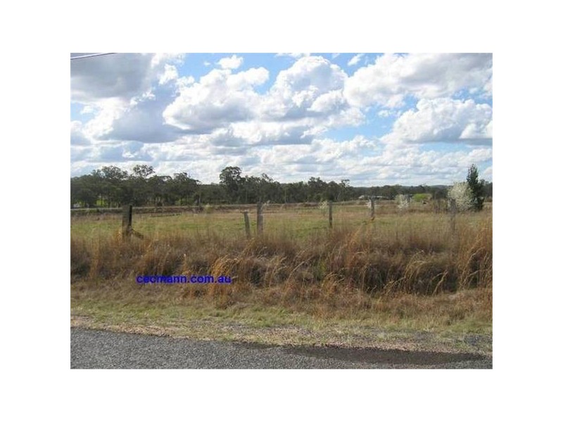 2 New England Highway, Severnlea QLD 4352